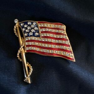 Jaqueline Kennedy pin. JBK